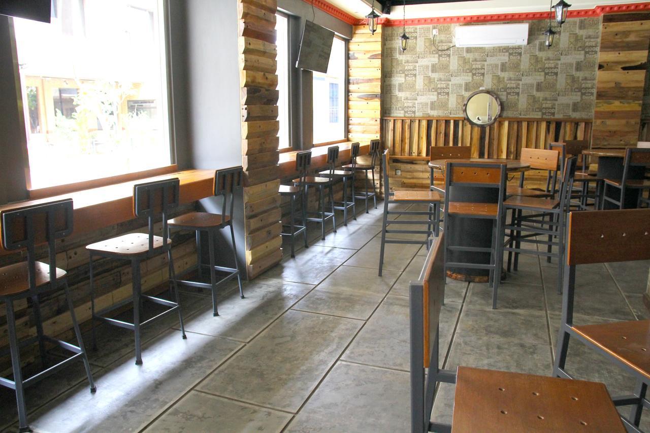 טנגרנג Reddoorz Plus Near Soekarno Hatta Airport 2 מראה חיצוני תמונה