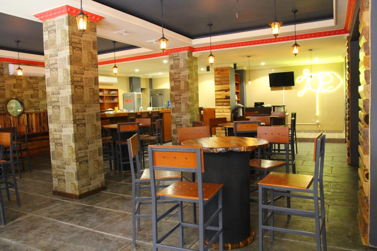 טנגרנג Reddoorz Plus Near Soekarno Hatta Airport 2 מראה חיצוני תמונה