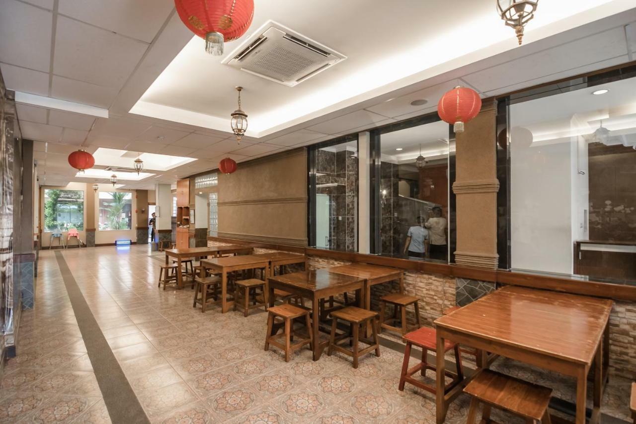 טנגרנג Reddoorz Plus Near Soekarno Hatta Airport 2 מראה חיצוני תמונה
