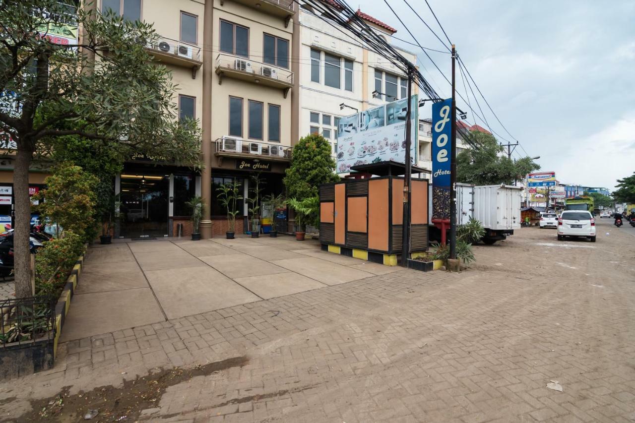 טנגרנג Reddoorz Plus Near Soekarno Hatta Airport 2 מראה חיצוני תמונה